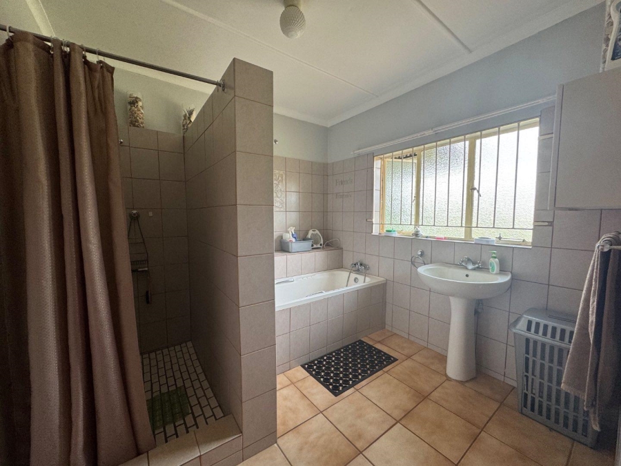 4 Bedroom Property for Sale in Rietfontein North West